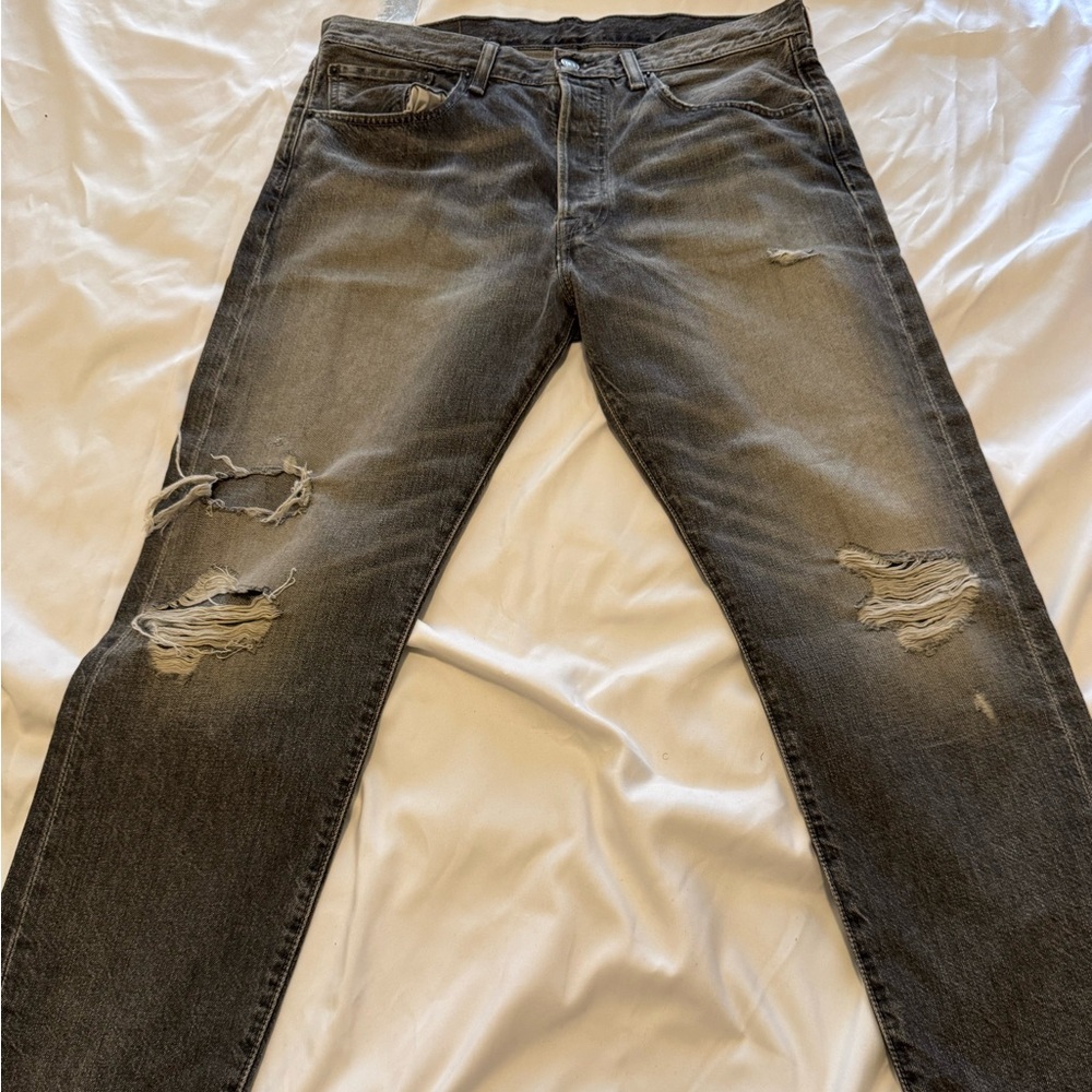 Levi relaxed fit jeans